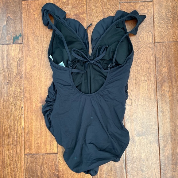 GAP Maternity Recycled Ruffled V-Neck One-Piece Suit - Picture 4 of 6